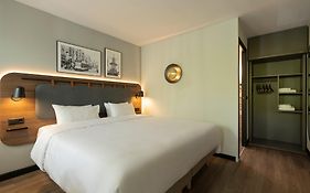 Campanile & Restaurant Zuid-oost 3*